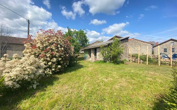 Maison à louer    4 pièces •  Chaptelat