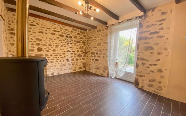 Maison à louer    4 pièces •  Chaptelat