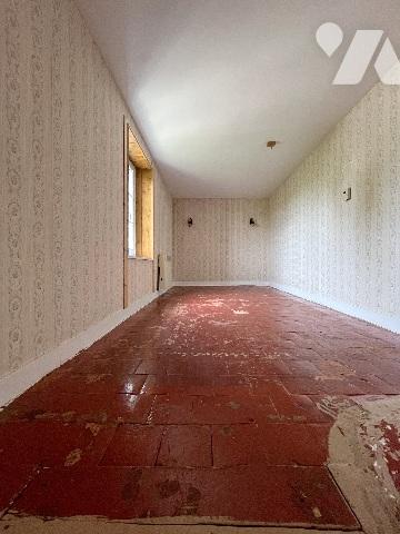 CORPS DE FERME AVEC DEPENDANCES SUR 5473 m²