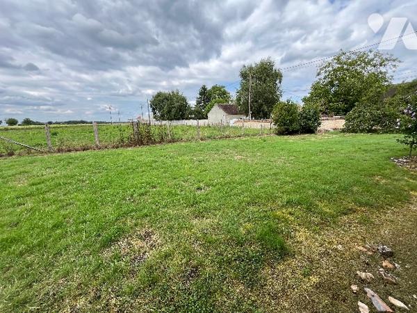 CORPS DE FERME AVEC DEPENDANCES SUR 5473 m²