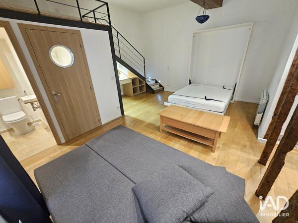 Location studio 57 m² Paris 1