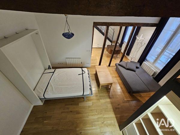 Location studio 57 m² Paris 1