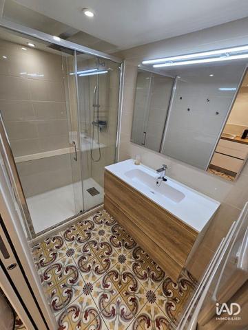 Location studio 57 m² Paris 1