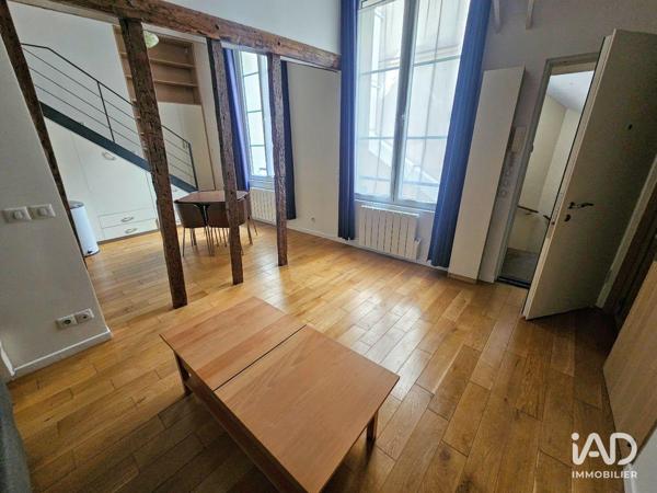 Location studio 57 m² Paris 1