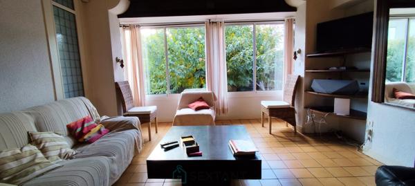 Propriété d’exception avec piscine, dépendance et terrasse vue Canigou