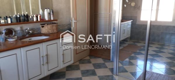 Grande maison  avec piscine centre de la cotiniere