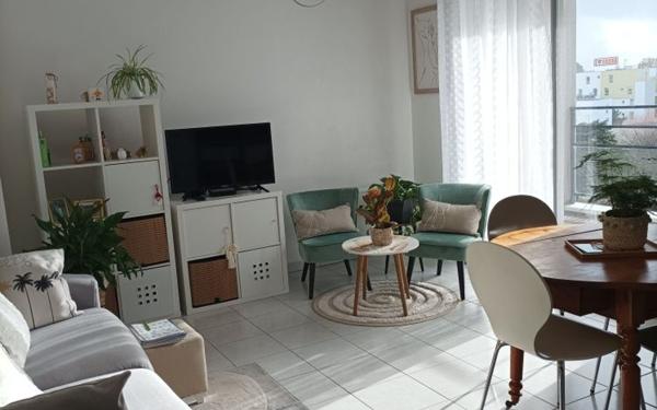 Appartement à louer    2 pièces • 44 m2 Saint-Nazaire