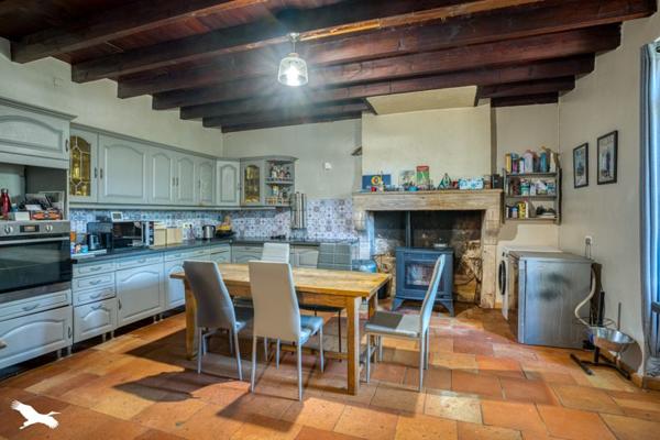 Maison à vendre 161 250 € Sainte-Bazeille 6 p 147 m² DPE E