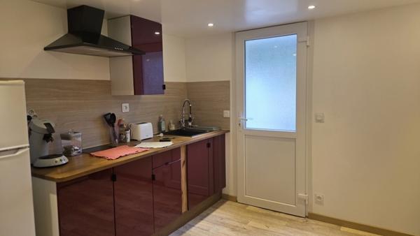 Immeuble à vendre 129 600 € Uzerche 130 m² DPE D
