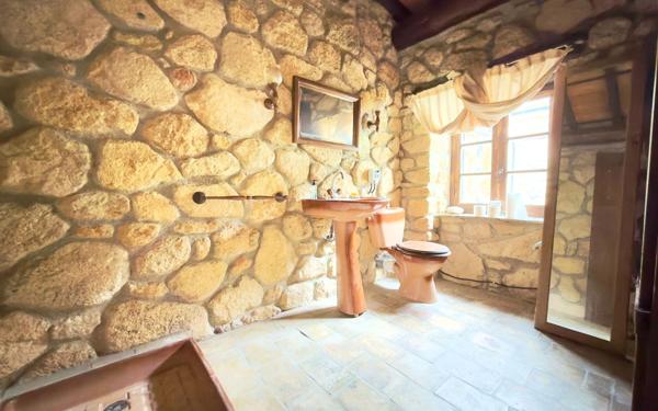 Maison à vendre    7 pièces • 145 m2 Salon-de-Provence