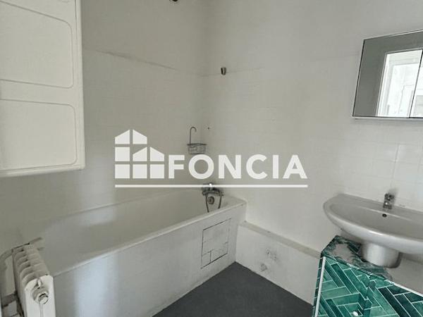 Location Appartement 2 pièces 42.06 m² - 80 AVENUE GALLIENI Epinay Sur Seine 93800