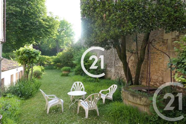 Maison à vendre  6 pièces - 325 m2 COGNAC - 16