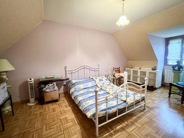 Vente                                                      Maison
                        
                     5 pièces                      122 m2                     à Houdan