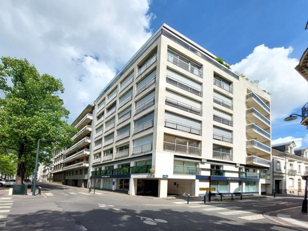 Boulevard Guist'hau.Appartement  - T2 d’angle très lumineux – Hypercentre de Nantes