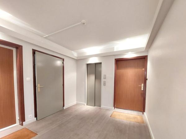 Boulevard Guist'hau.Appartement  - T2 d’angle très lumineux – Hypercentre de Nantes