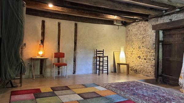 Maison de ville rénovée, cité de l'écrit à Montmorillon