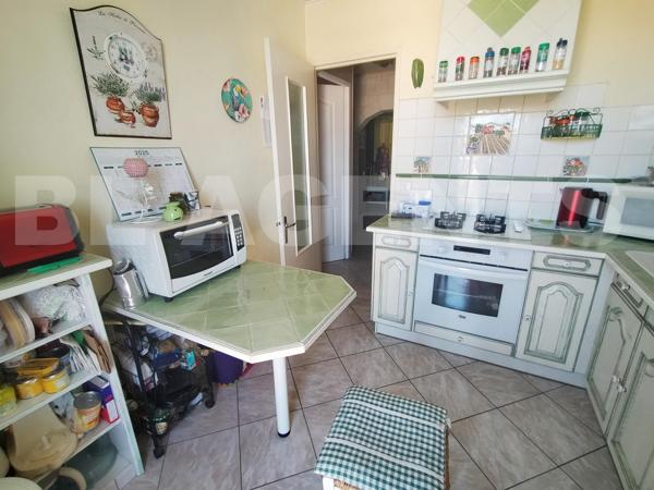 Appartement T3, garage et cave, quartier Près d'Arènes