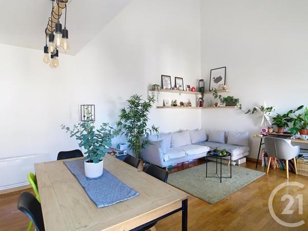 Appartement Duplex à vendre  4 pièces - 90,60 m2 THIAIS - 94