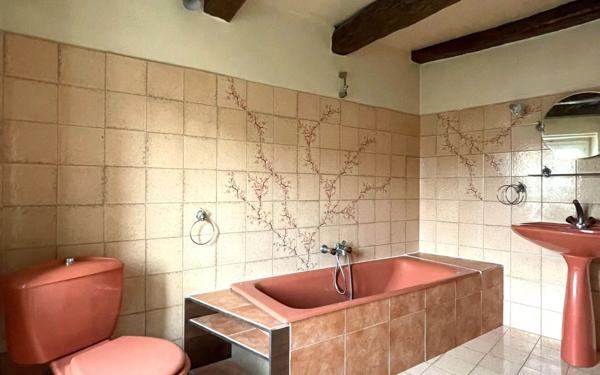 Maison à vendre    3 pièces •  Vallon-Pont-d'Arc