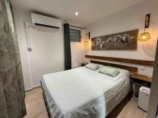 T2 lumineux avec terrasse à Sainte-Anne