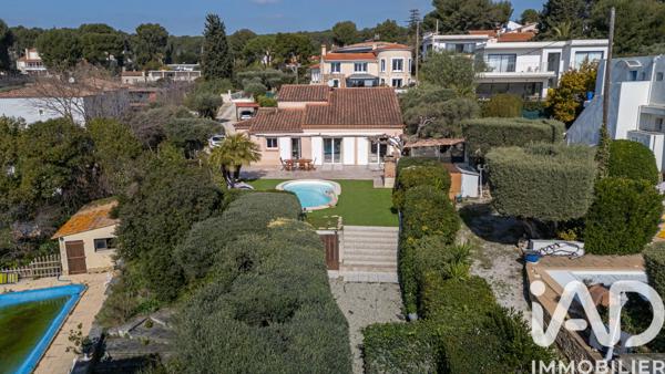 Maison à vendre 7 pièces 145 m² Saint-Cyr-sur-Mer