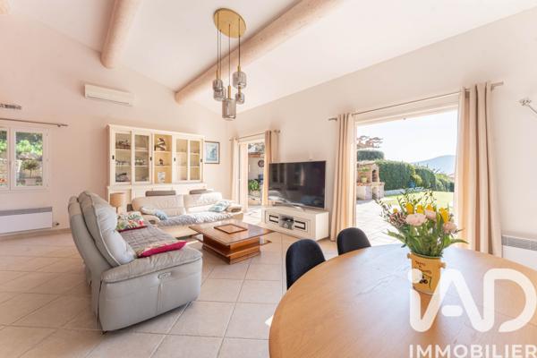 Maison à vendre 7 pièces 145 m² Saint-Cyr-sur-Mer