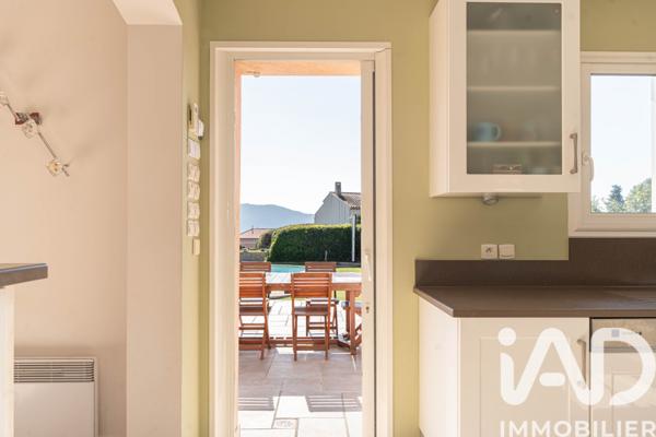 Maison à vendre 7 pièces 145 m² Saint-Cyr-sur-Mer