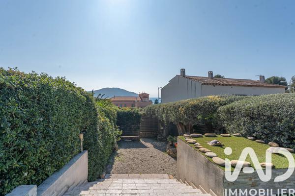 Maison à vendre 7 pièces 145 m² Saint-Cyr-sur-Mer