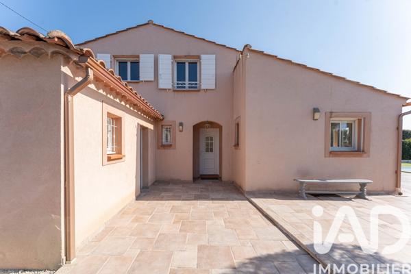 Maison à vendre 7 pièces 145 m² Saint-Cyr-sur-Mer