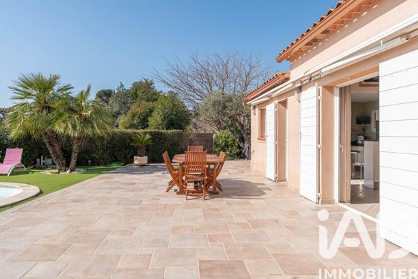 Maison à vendre 7 pièces 145 m² Saint-Cyr-sur-Mer