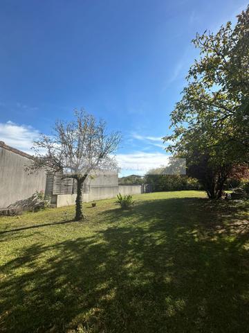 Land CONSTRUCTIBLE Cognac 3 Kms 550 m2 , Cognac Land CONSTRUCTIBLE Cognac 3 Kms 550 m2 , Cognac