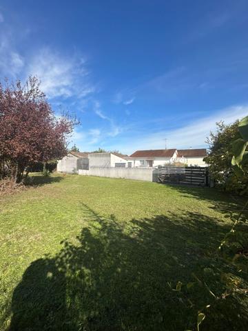 Land CONSTRUCTIBLE Cognac 3 Kms 550 m2 , Cognac Land CONSTRUCTIBLE Cognac 3 Kms 550 m2 , Cognac