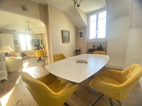 03200 VICHY – APPARTEMENT 5 PIÈCES EN OPTION 1 PLACE DE PARKING (GARAGE) AVEC CAVE– COEUR DE VILLE –