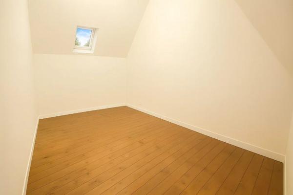 03200 VICHY – APPARTEMENT 5 PIÈCES EN OPTION 1 PLACE DE PARKING (GARAGE) AVEC CAVE– COEUR DE VILLE –