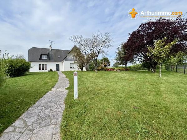 Vente                                                      Maison
                        
                     10 pièces                      253 m2                     à Vitré