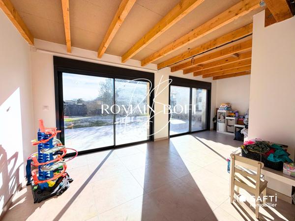 Maison 5 pièces de 153m2 sur 837m2 de terrain avec piscine