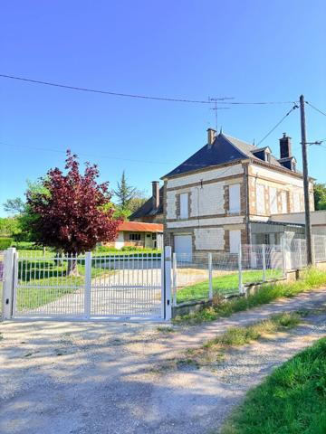 Maison T5 MONTIGNY LES MONTS Ref 141