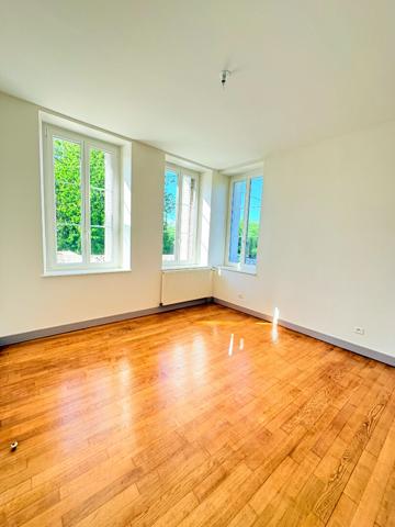 Maison T5 MONTIGNY LES MONTS Ref 141