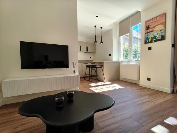 DIJON CENTRE - APPARTEMENT REFAIT A NEUF Meublé et Equipé