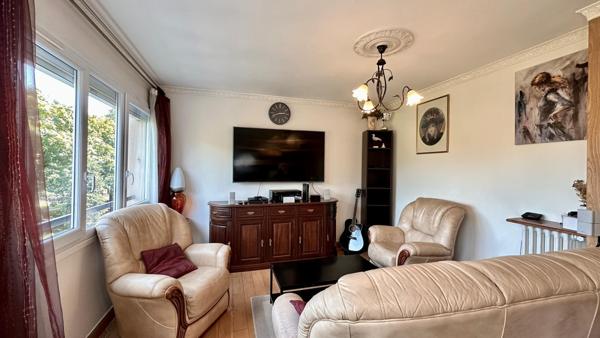 Beau 4 pièces - 2 chambres 62m2 dans résidence avec parc au bord de Marne