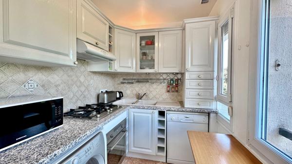 Beau 4 pièces - 2 chambres 62m2 dans résidence avec parc au bord de Marne