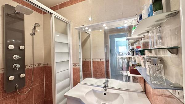 Beau 4 pièces - 2 chambres 62m2 dans résidence avec parc au bord de Marne