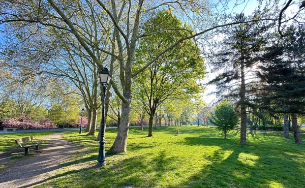 Beau 4 pièces - 2 chambres 62m2 dans résidence avec parc au bord de Marne
