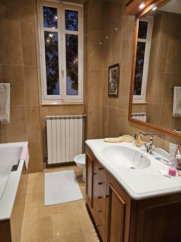DEMEURE BOURGEOISE DE CARACTERE AVEC JARDIN – TROYES