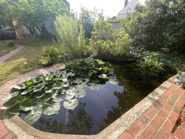 DEMEURE BOURGEOISE DE CARACTERE AVEC JARDIN – TROYES