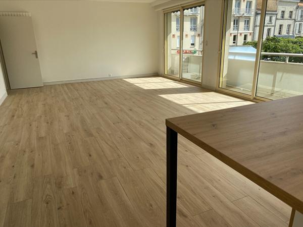 Appartement Niort 4 pièce(s) 109.64 m2
