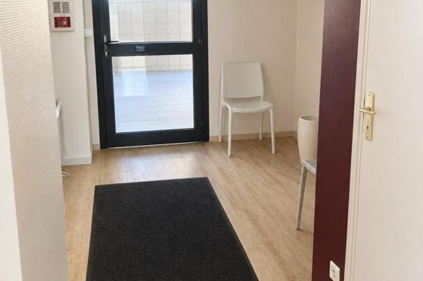 Vente - BUREAUX 110 m 2