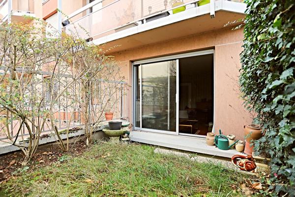 Appartement Nanterre 2 pièce(s) 45 m2 €253 000 ** - Référence 15312