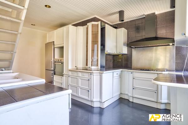 Maison Le Mesnil Le Roi 6 pièce(s) 192 m2 €795 000 ** - Référence 12934