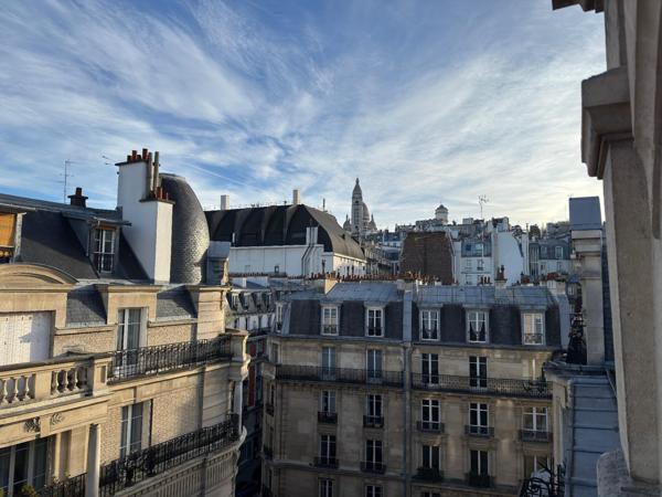 75018 - Jules Joffrin - Studio splendide vue Basilique Sacré-Cœur